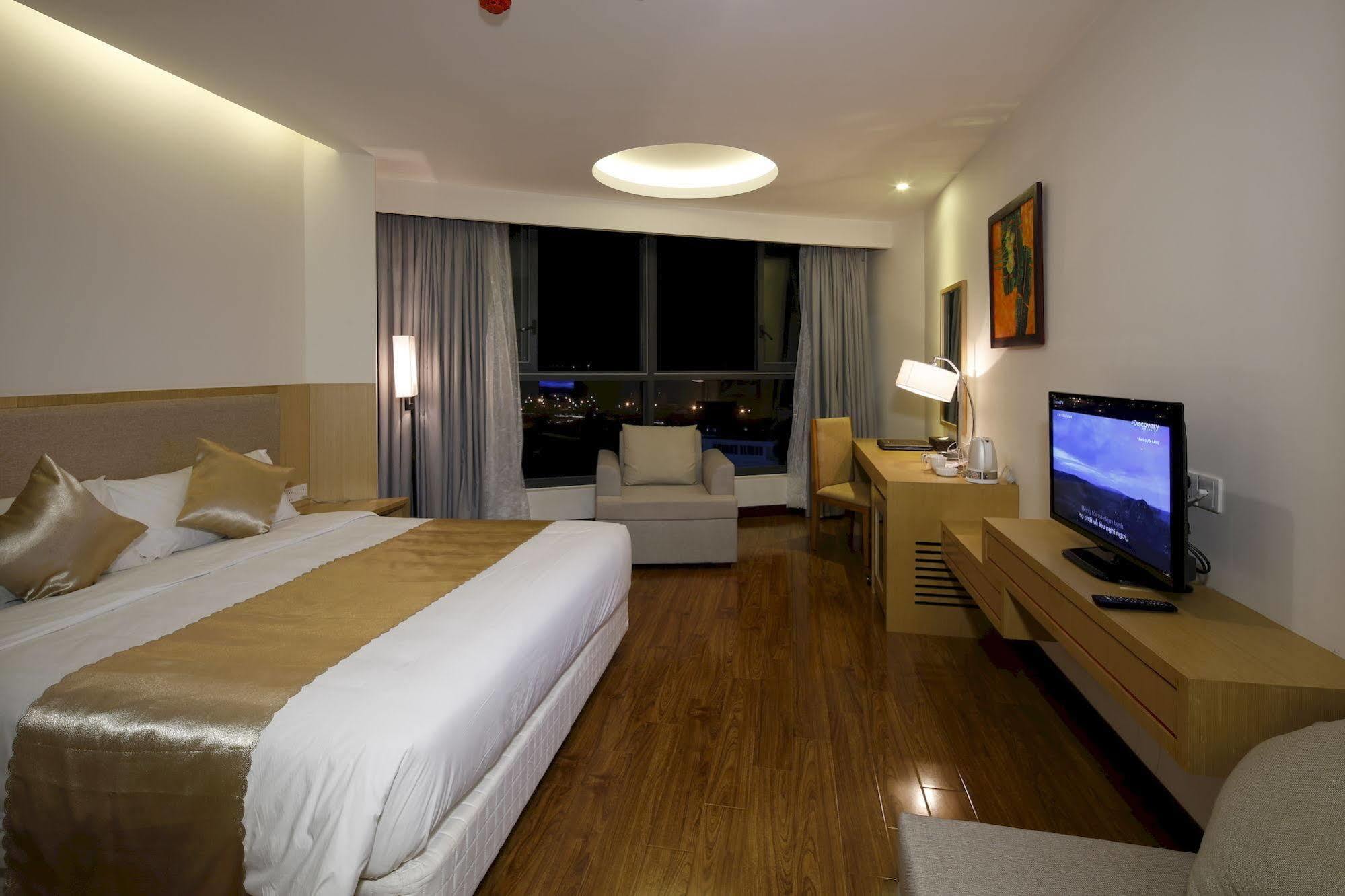Bavico International Hotel Nha Trang Exterior foto